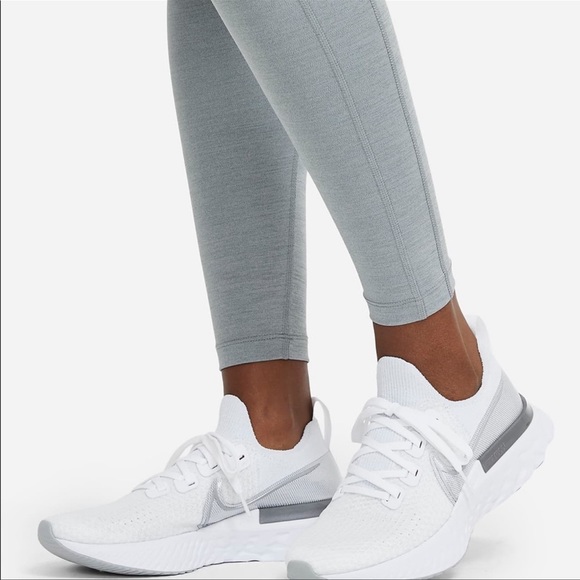 Nike Epic Fast Tight Legging - Picture 3 of 5